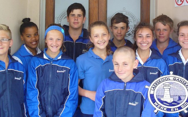  Voor: Adrian Hage. Middel v.l.n.r.: George Groenewald, Caitlyn Otto, Anrie van Niekerk, Fiona Fourie en Marzhan Roux. Agter v.l.n.r.: 	Niveena Jantjies, Niel Engelbrecht, Jurie-Johan Groenewald en Dehan Botha.